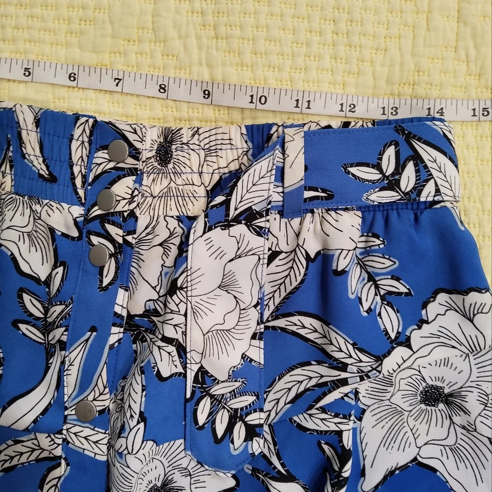 Lovers + Friends Belted Fountain Skirt in Riviera Floral Mini Skitr Size M